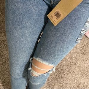 BRAND NEW WITH TAGS | Levi’s 711 Skinny